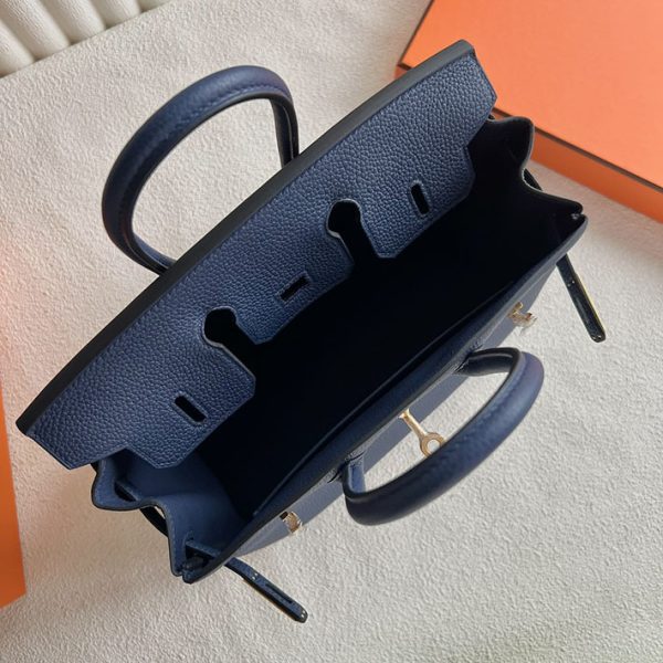 バーキン超N品 エルメスの人気バッグ HERMES バーキン25 ブルーサフィール トゴ ゴールド金具 2025定価 2513171 - 画像 (4)