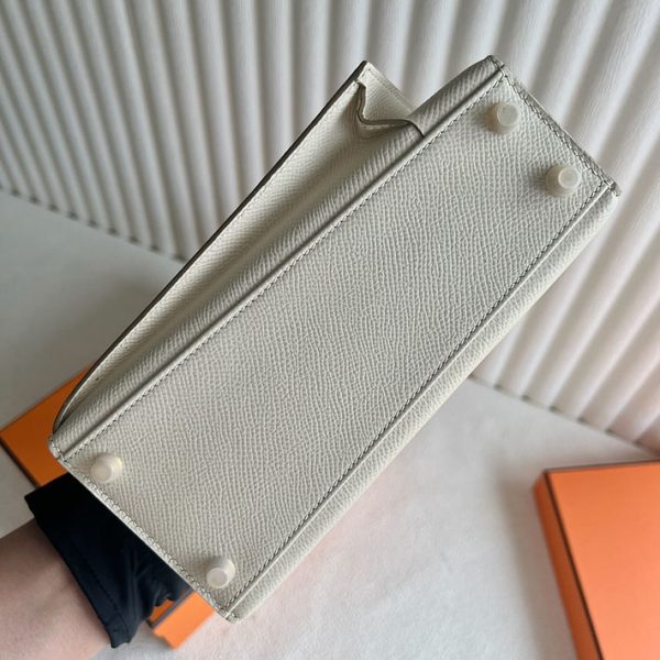 ケリー超N品 エルメス 枠バッグ HERMES ケリー20 無秩序 クレ ヴォーエプソン ゴールド金具 2025定価 2513176 - 画像 (3)