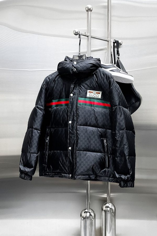 GUCCI グッチ ダウン アウトレット