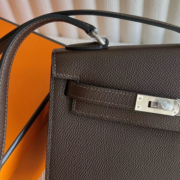 ケリー超N品 エルメス 枠バッグ HERMES ケリー20 無秩序 ショコラ ヴォーエプソン シルバー金具 2025定価 2513189 - 画像 (6)