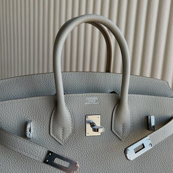 バーキン超N品 エルメス バーキン持ってる女 HERMES バーキン25 パールグレー トゴ シルバー金具 2025定価 2513260 - 画像 (5)