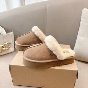 ugg ムートンサンダル 厚底