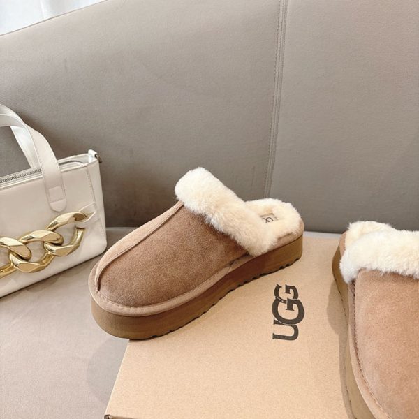 最高級UGGスーパーコピー UGGムートンサンダルコピー ugg ムートンサンダル 厚底 ヒッコリー 2514264 - 画像 (5)