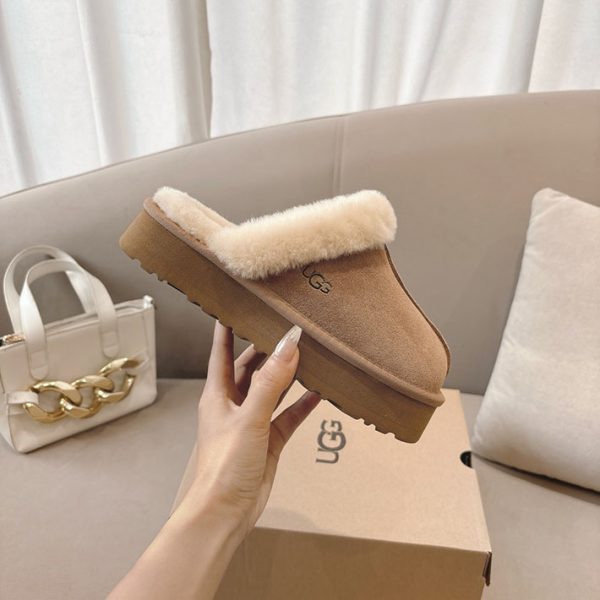 最高級UGGスーパーコピー UGGムートンサンダルコピー ugg ムートンサンダル 厚底 ヒッコリー 2514264 - 画像 (4)