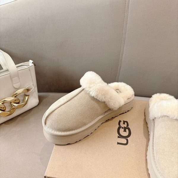 最高級UGGスーパーコピー UGGムートンサンダルコピー ugg ムートンサンダル 厚底 ホワイト 2514265 - 画像 (7)