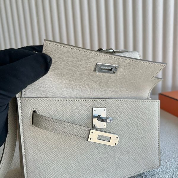 エルメス ケリーバッグ 普段使い HERMES ケリー20 無秩序 クレ ヴォーエプソン シルバー金具 2025定価 2513265 - 画像 (5)