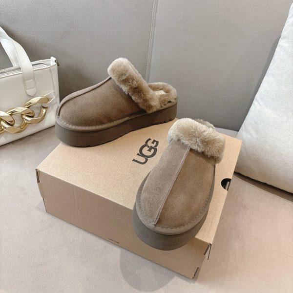 最高級UGGスーパーコピー UGGムートンサンダルコピー ugg ムートンサンダル 厚底 マスタードシード 2514266 - 画像 (9)