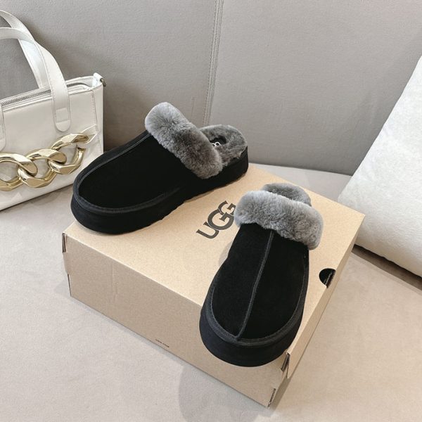 最高級UGGスーパーコピー UGGムートンサンダルコピー ugg ムートンサンダル 厚底 ブラック 2514267 - 画像 (8)