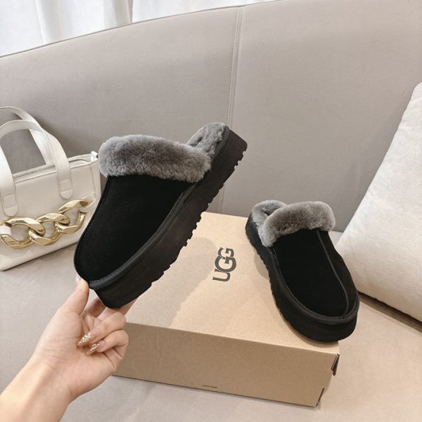 最高級UGGスーパーコピー UGGムートンサンダルコピー ugg ムートンサンダル 厚底 ブラック 2514267 - 画像 (7)