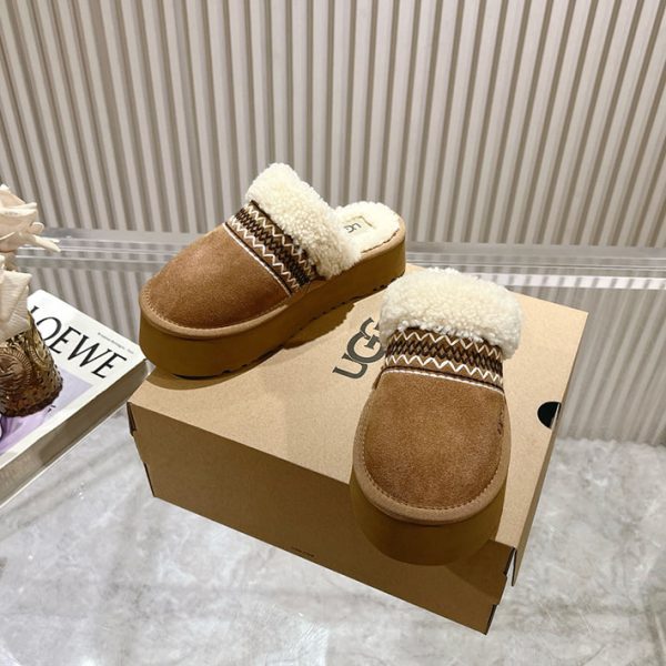 最高級UGGスーパーコピー UGGムートンサンダルコピー ugg ファーサンダル アウトレット チェスナット 2514271 - 画像 (8)