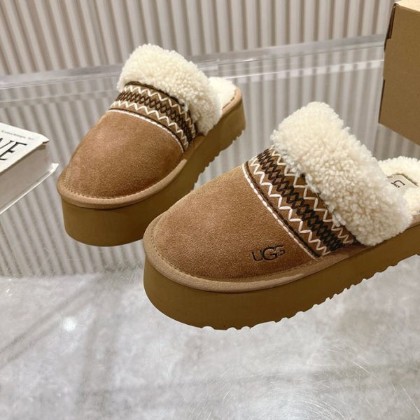 最高級UGGスーパーコピー UGGムートンサンダルコピー ugg ファーサンダル アウトレット チェスナット 2514271 - 画像 (7)