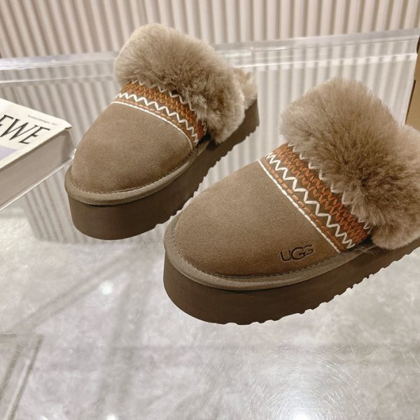 最高級UGGスーパーコピー UGGムートンサンダルコピー ugg ファーサンダル アウトレット ヒッコリー 2514272 - 画像 (4)