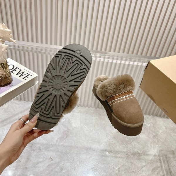 最高級UGGスーパーコピー UGGムートンサンダルコピー ugg ファーサンダル アウトレット ヒッコリー 2514272 - 画像 (2)