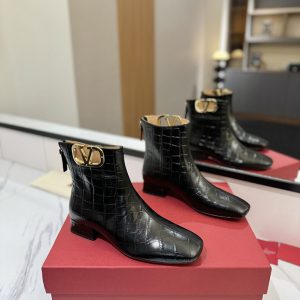 VALENTINO ミドルブーツ レディース 歩きやすい