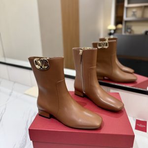 VALENTINO ミドルブーツ レディース 歩きやすい