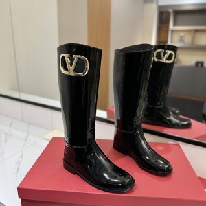 VALENTINO 2024 ブーツを買うなら 40代 2025