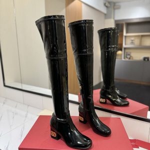 VALENTINO レディース 今年 ブーツを 買う なら 2025