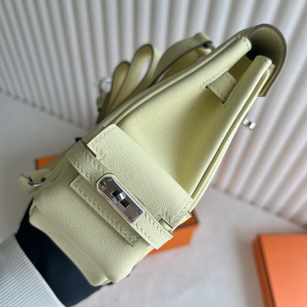 芸能人愛用 リュック レディース HERMES ケリージャンプ ジョーヌミルトン スイフト シルバー金具 2025定価 2513326 - 画像 (8)