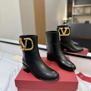 VALENTINO ショートブーツ レディース 人気 40代