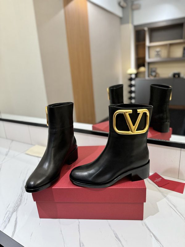 最高級ヴァレンティノスーパーコピー靴 ヴァレンティノブーツコピー VALENTINO ショートブーツ レディース 人気 40代 2412342 ブラック - 画像 (5)