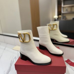 VALENTINO ショートブーツ レディース 人気 40代