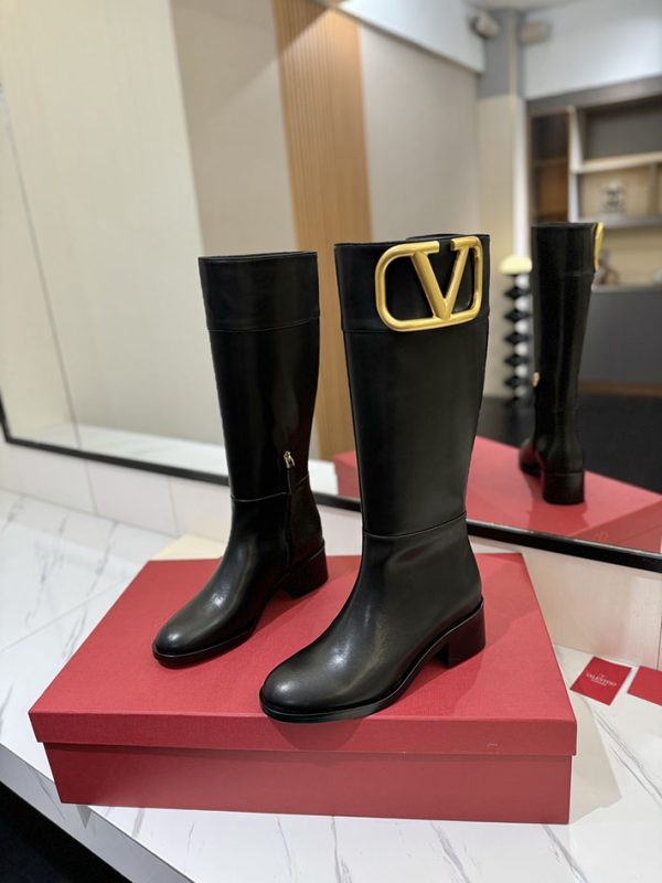 最高級ヴァレンティノスーパーコピー靴 ヴァレンティノブーツコピー VALENTINO ロングブーツ ヒールなし 2412346 ブラック - 画像 (9)