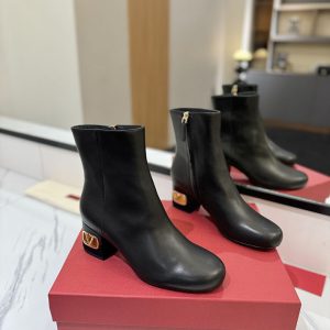 VALENTINO サイドゴアブーツ レディース 人気ブランド