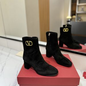 VALENTINO ローヒール ブーツ しまむら