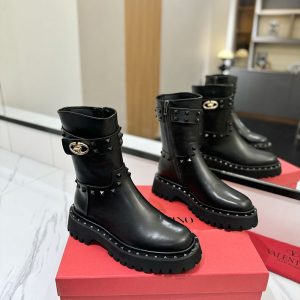 VALENTINO ブーツ 可愛い 歩きやすい