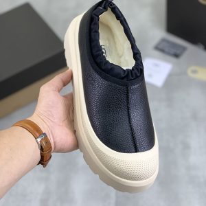 ugg ムートンサンダル メンズ