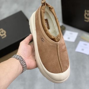 ugg タスマン ウェザー ハイブリッド