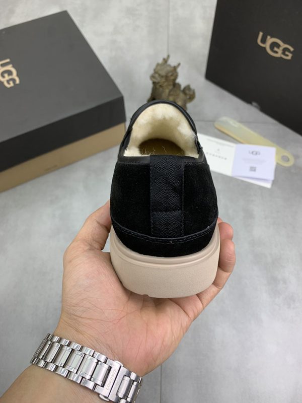 最高級UGGスーパーコピー UGGカジュアルシューズコピー ugg 人気色 ブラック 2514517 - 画像 (4)