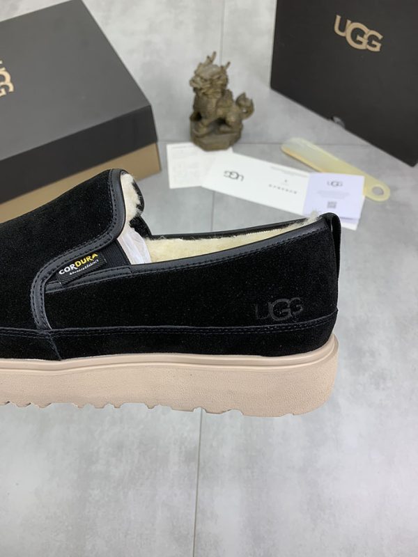 最高級UGGスーパーコピー UGGカジュアルシューズコピー ugg 人気色 ブラック 2514517 - 画像 (3)