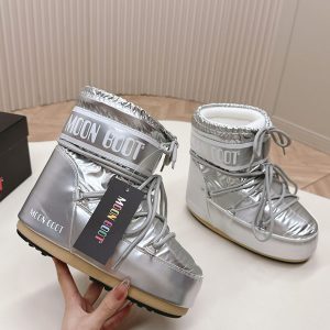 ムートンブーツ ugg 雪