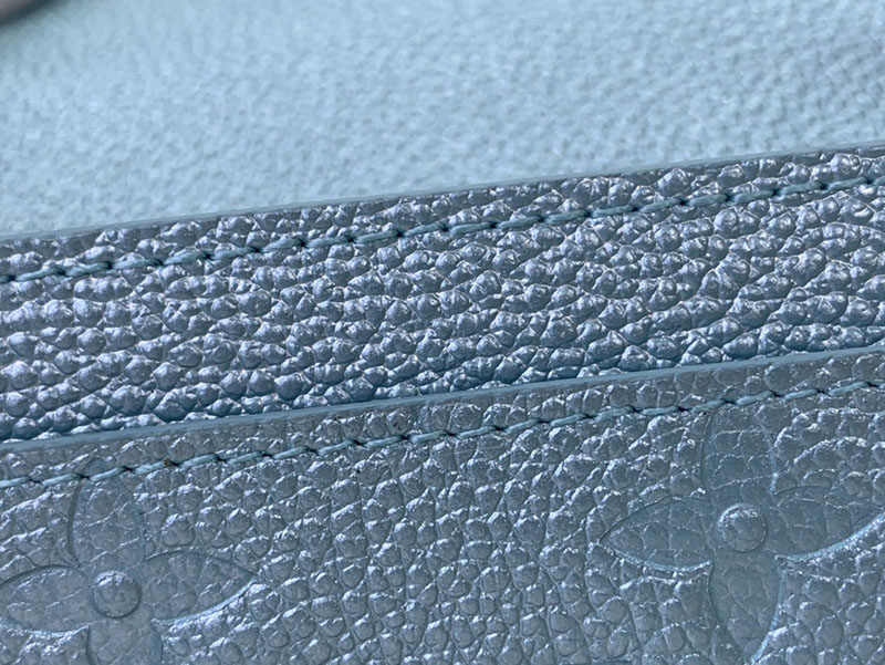 ルイヴィトン 定期入れ 二つ折り カードケース アンヴェロップ・カルト ドゥ ヴィジット アズール・フロスト M12177 グレインレザー 2025新作 - 画像 (2)