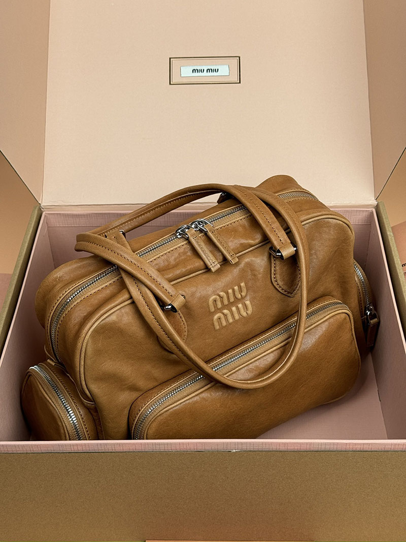 MiuMiu ナッパレザー トップハンドルバッグ キャメル 5BB159_2CRL_F098L_V_OOO シルバー金具 ミュウミュウ バッグ アウトレット - 画像 (4)