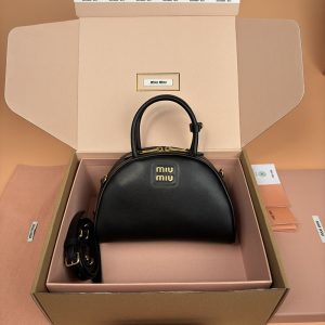 miumiu バッグ安い