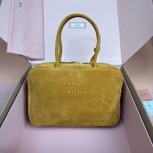 miumiu バッグセール