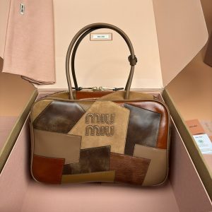 miumiu バッグセール
