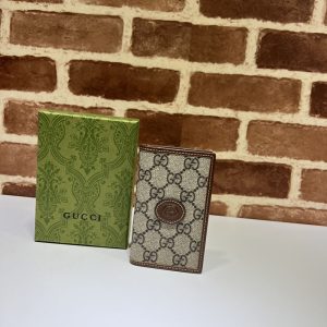 グッチ カードケース 財布代わり