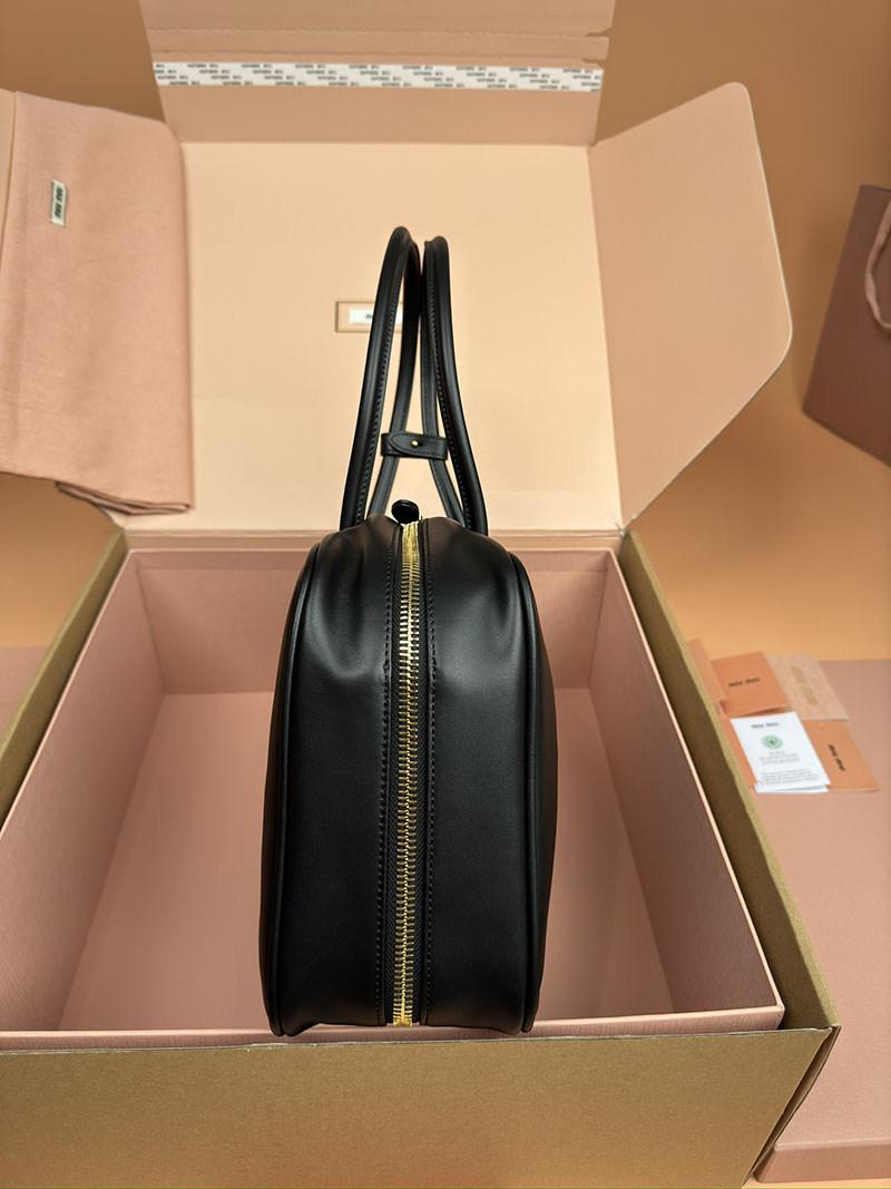 MiuMiu コーデュロイ トップハンドル ボー バッグ ブラック