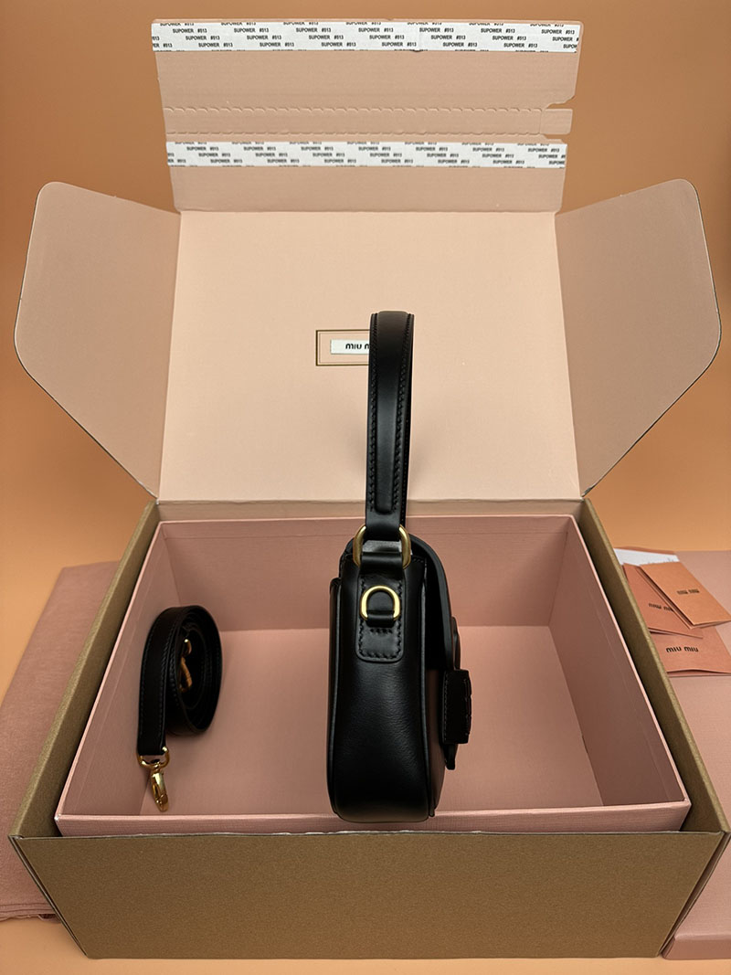 MiuMiu ペニー レザー バッグ ブラック 5BD270_ACRM_F0046_V_OOO ゴールド金具 ホーボーバッグ miumiu - 画像 (9)