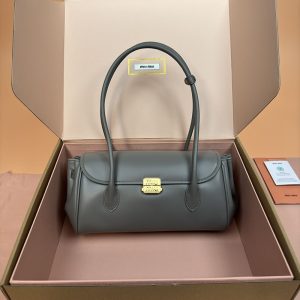 ホーボーバッグ レディース