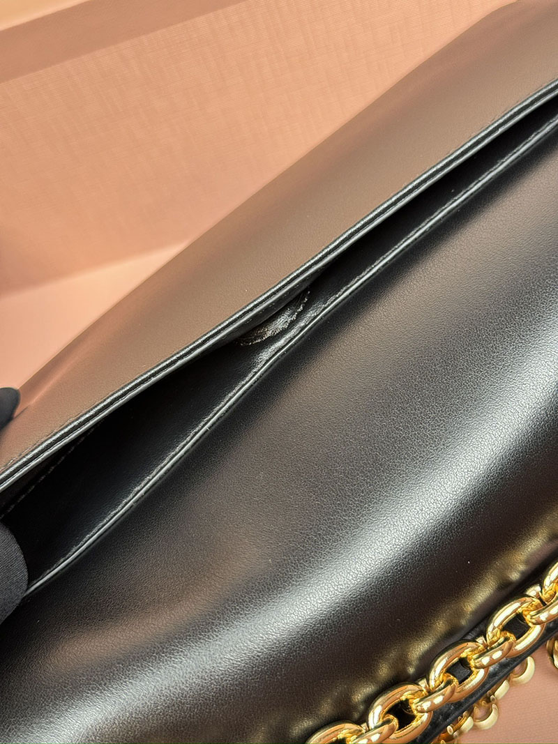 MiuMiu レザー ショルダーバッグ ブラック 5BD266_2CRM_F0002_V_OOO ゴールド金具 miumiu ショルダーバッグ アウトレット - 画像 (5)