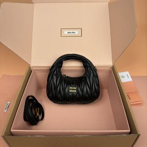 流行りのバック レディース