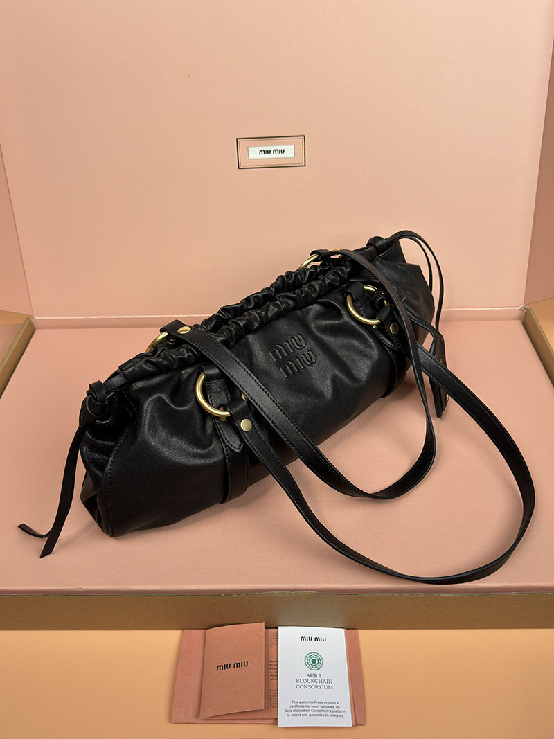 MiuMiu ジョワ ナッパレザー バッグ ブラック 5BG289_2CSW_F0002_V_MOO ゴールド金具 今流行りのバック ブランド - 画像 (9)