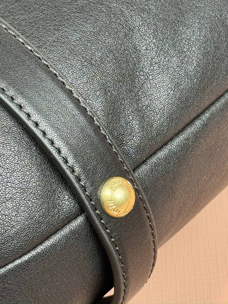 MiuMiu ジョワ ナッパレザー バッグ ブラック 5BG289_2CSW_F0002_V_MOO ゴールド金具 今流行りのバック ブランド - 画像 (4)