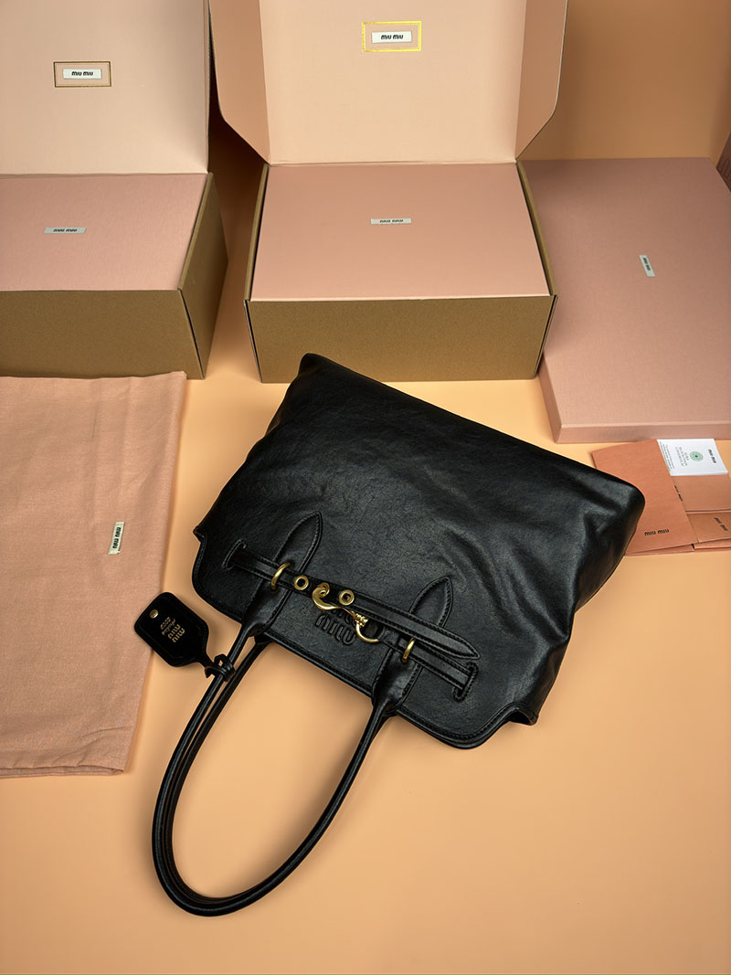 MiuMiu アバンチュール ナッパレザー バッグ ブラック 5BG291_2BBL_F0002_V_OON ゴールド金具 ブランドバッグ アウトレット 店舗 - 画像 (7)