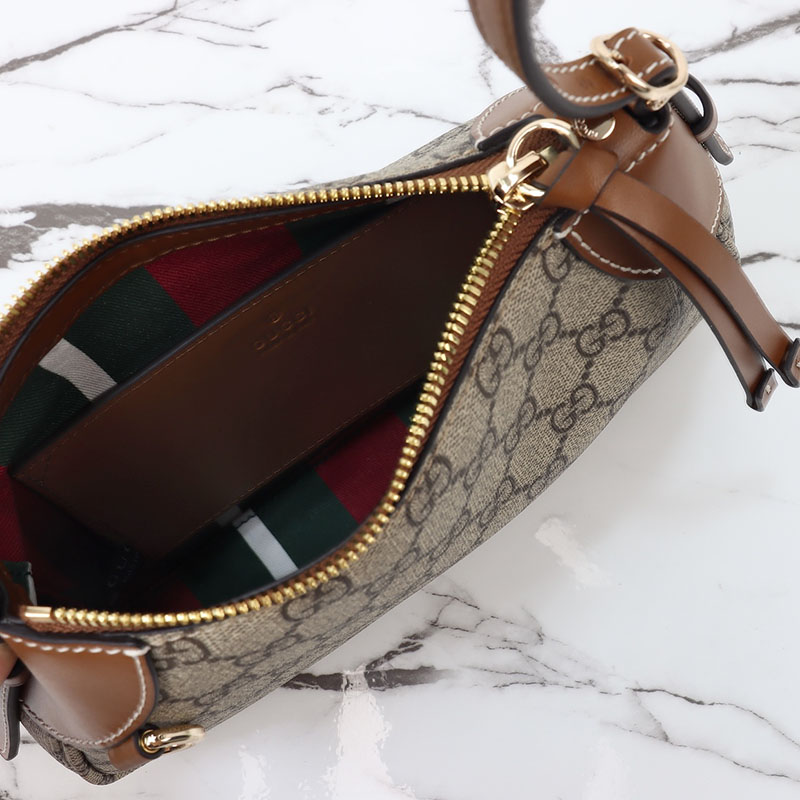 グッチ ショルダーバッグ 斜めがけ アウトレット グッチ GGエンブレム スモール ショルダーバッグ 815218 FAEAA 9762 ベージュ&ダークブラウン - 画像 (2)