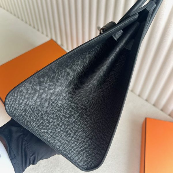 今流行りのバック レディース エルメス HERMES バーキン25 黒 ブラック ヴォーエプソン シルバー金具 2025定価 2513342 - 画像 (8)